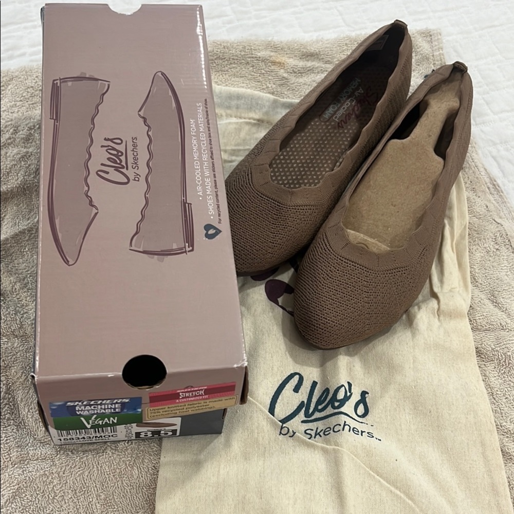 Skechers Women's Brown Flats